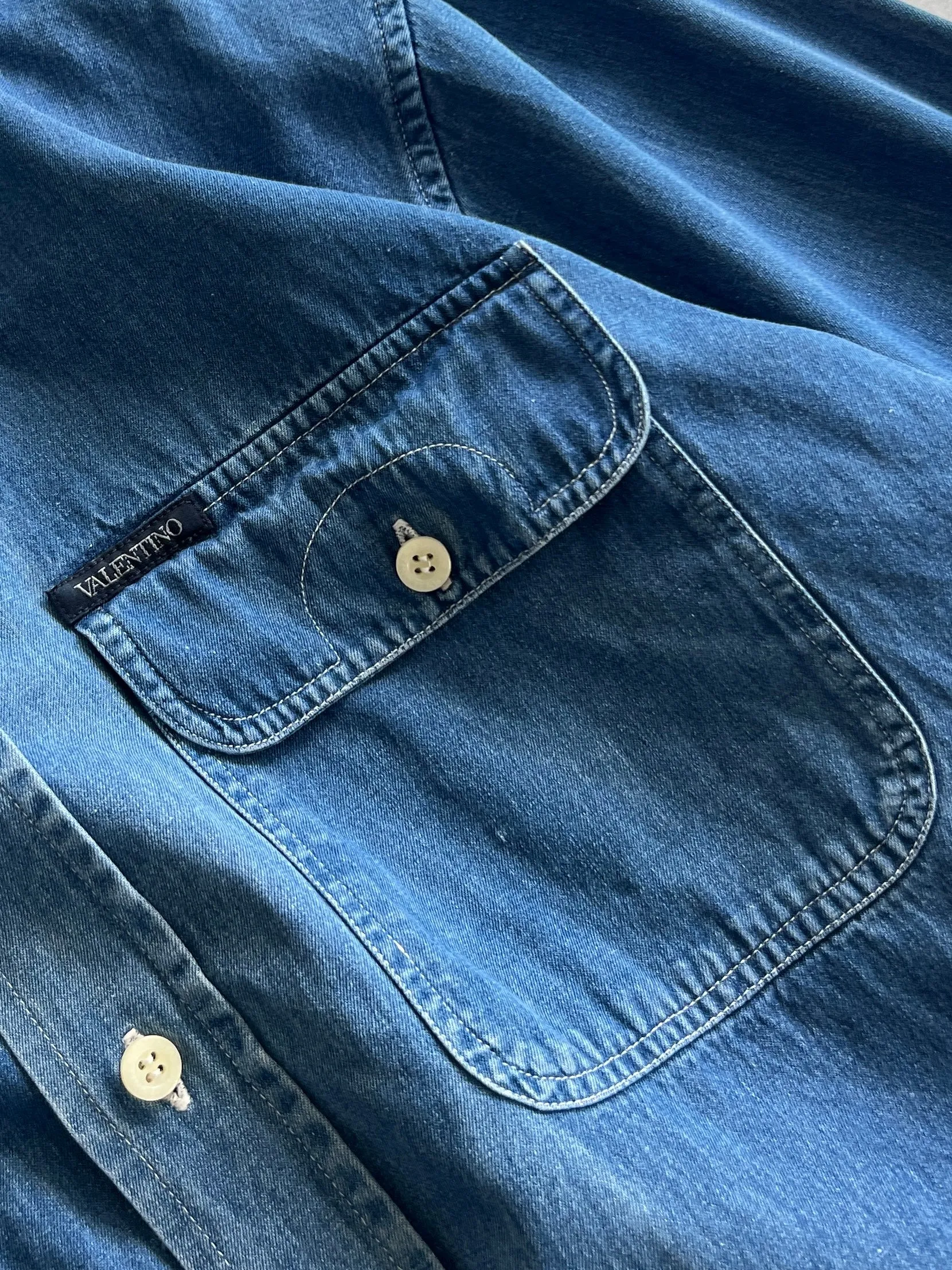 90's Valentino Jeans heavyweight shirt (L)