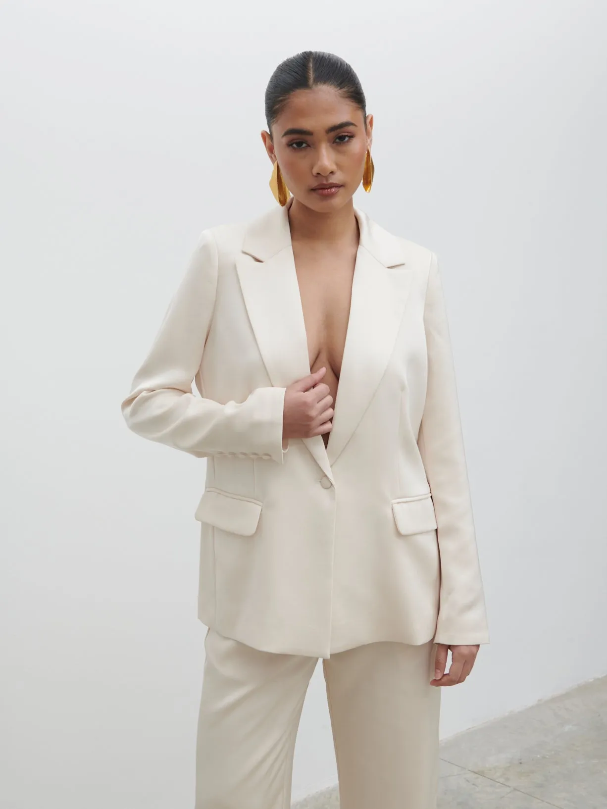 Callie Satin Suit Jacket - Ivory