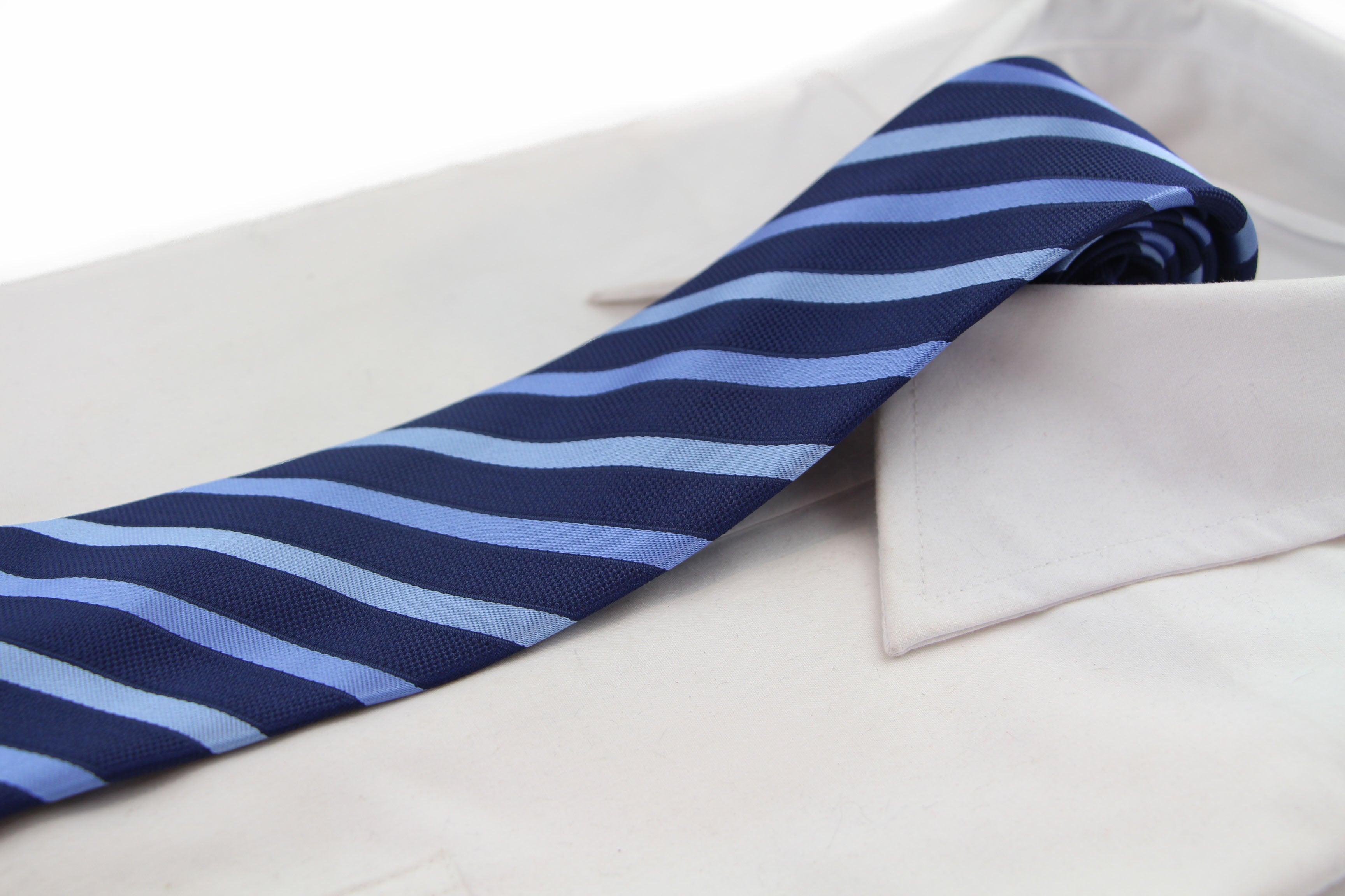 Mens Thick Navy & Blue Striped 8cm Patterned Neck Tie