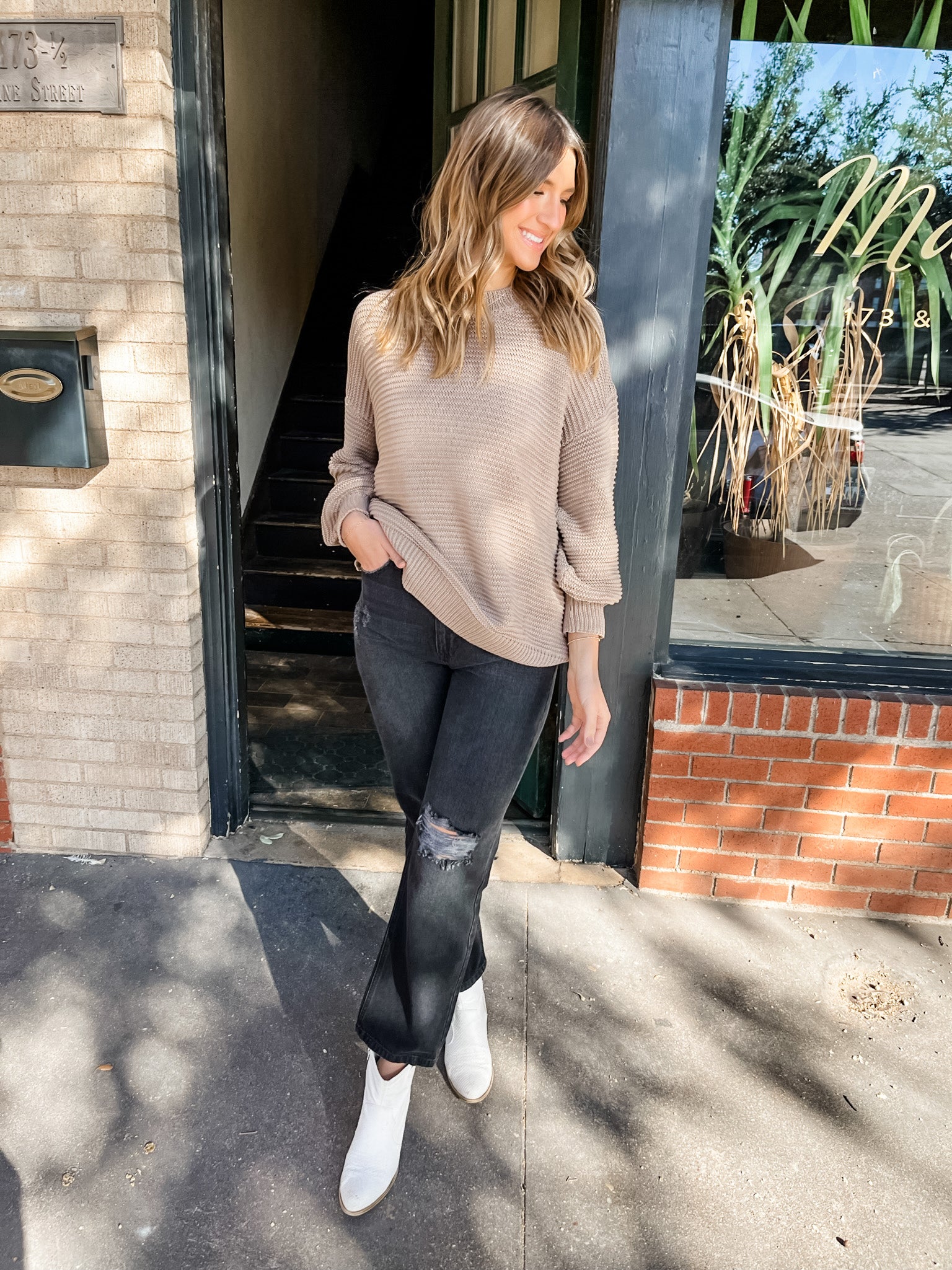 Ribbed Knit Long Sleeve Sweater - Taupe