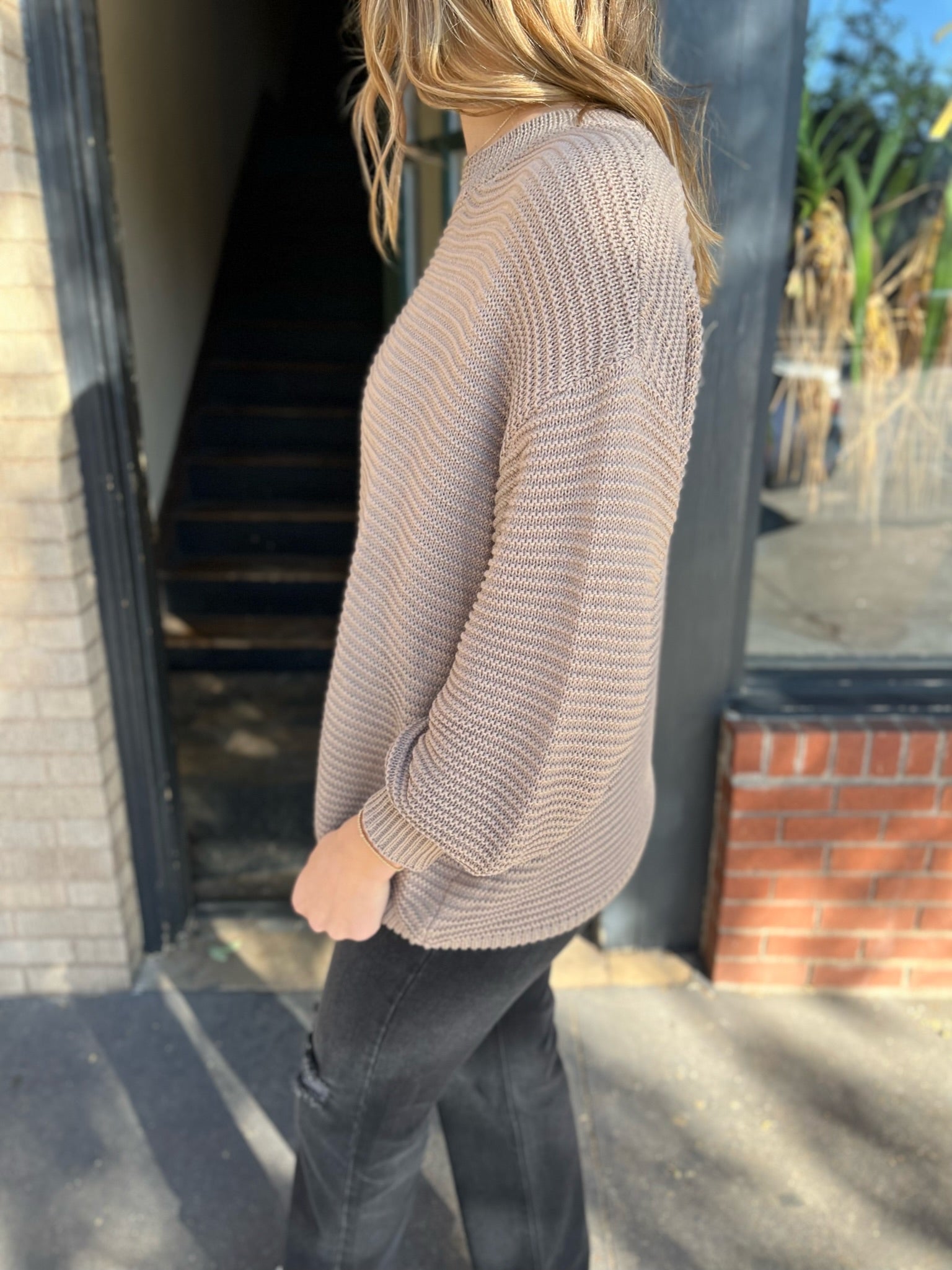 Ribbed Knit Long Sleeve Sweater - Taupe