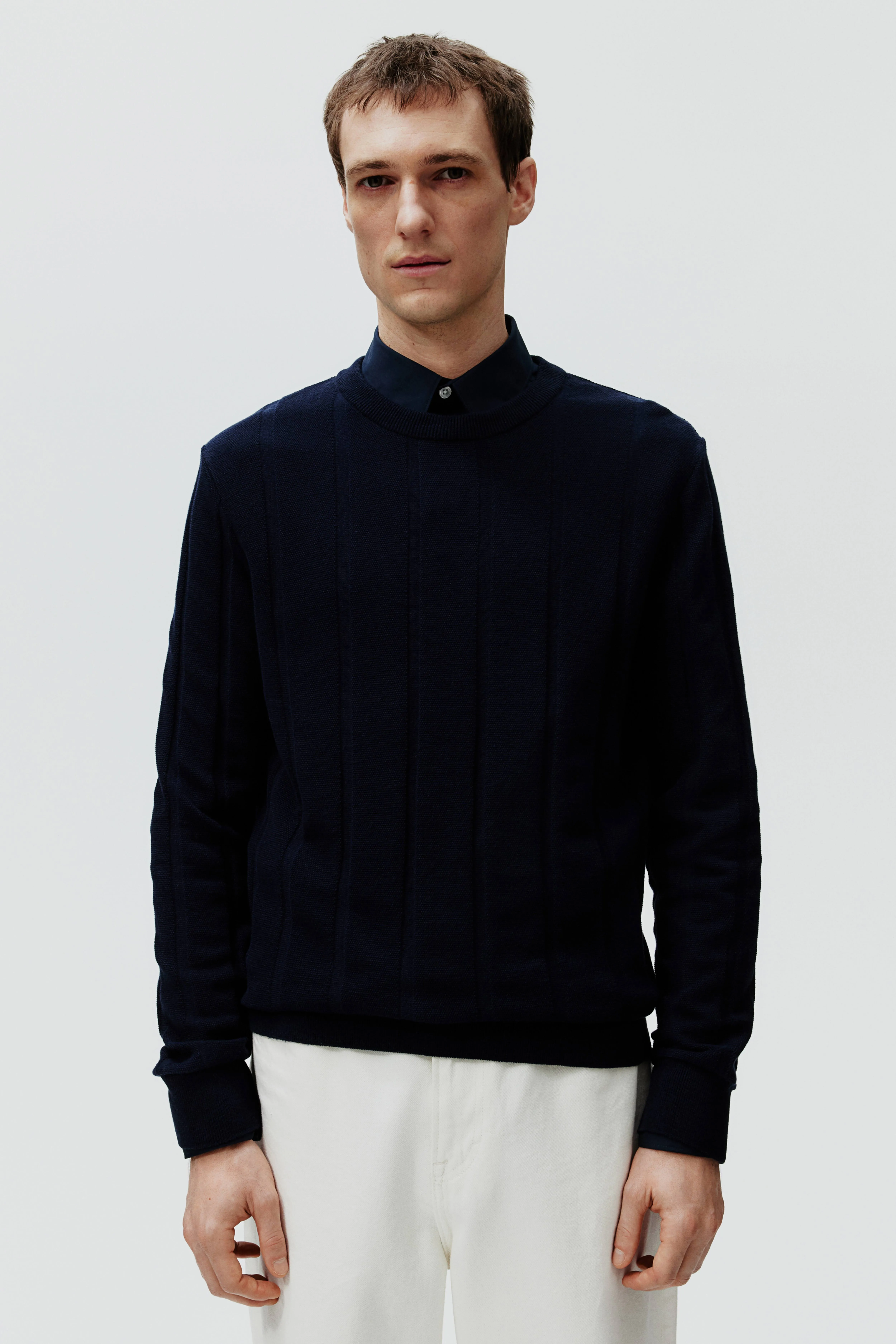 Slim Fit Jumper - Round neck - Long sleeve - Navy blue - Men | H&M GB