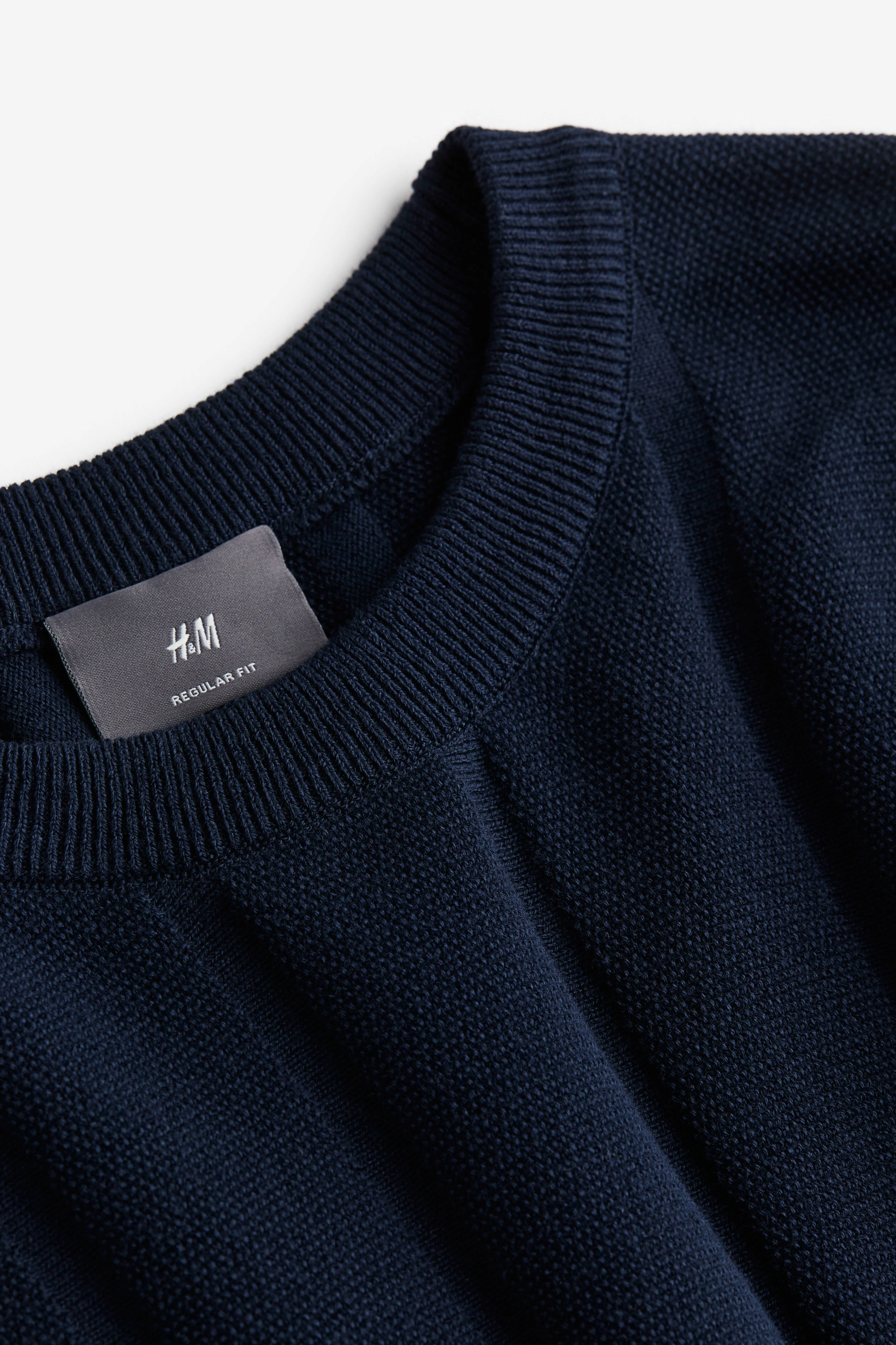 Slim Fit Jumper - Round neck - Long sleeve - Navy blue - Men | H&M GB