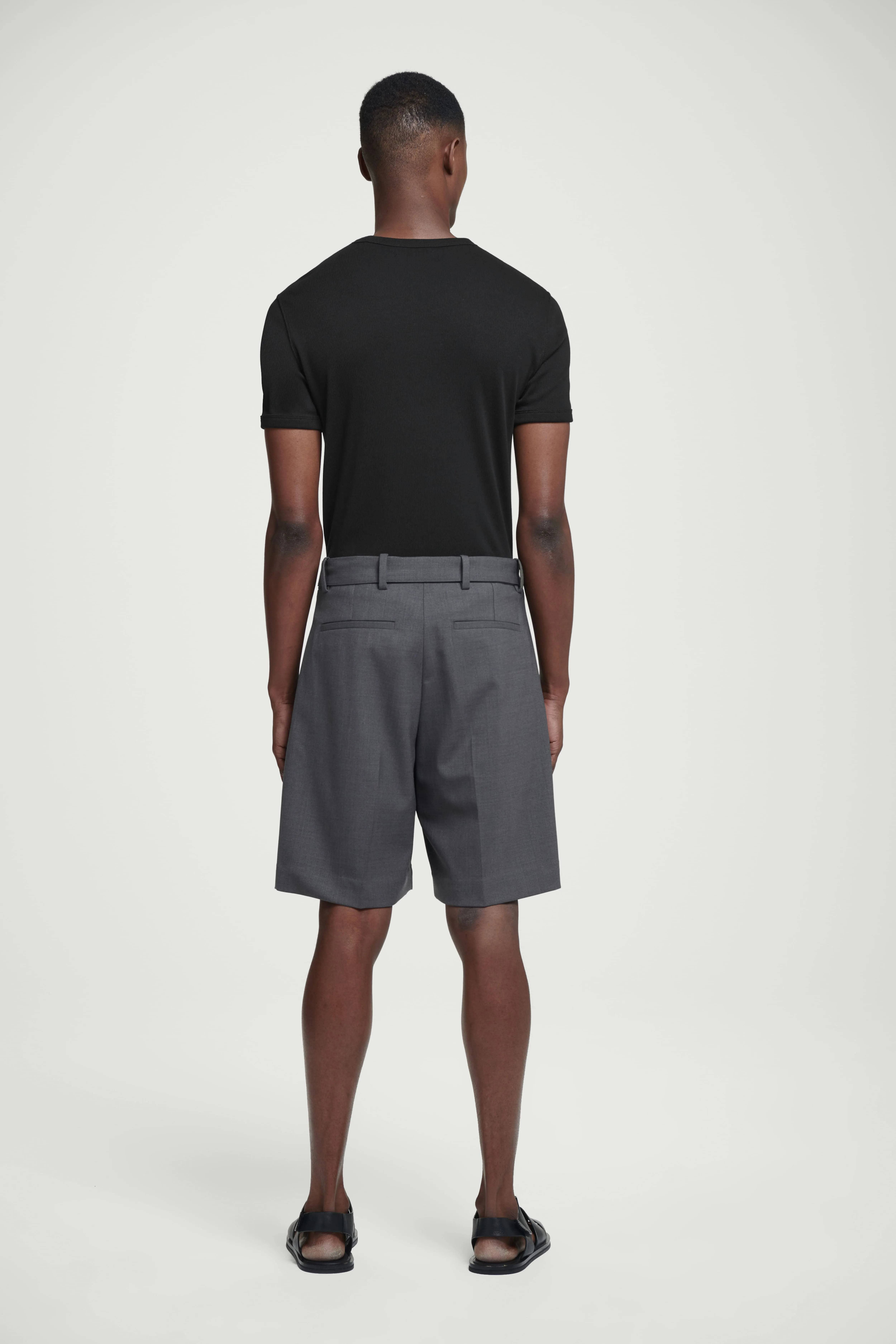 SLIM RIBBED T-SHIRT - Round neck - Short sleeve - BLACK - Men | H&M GB