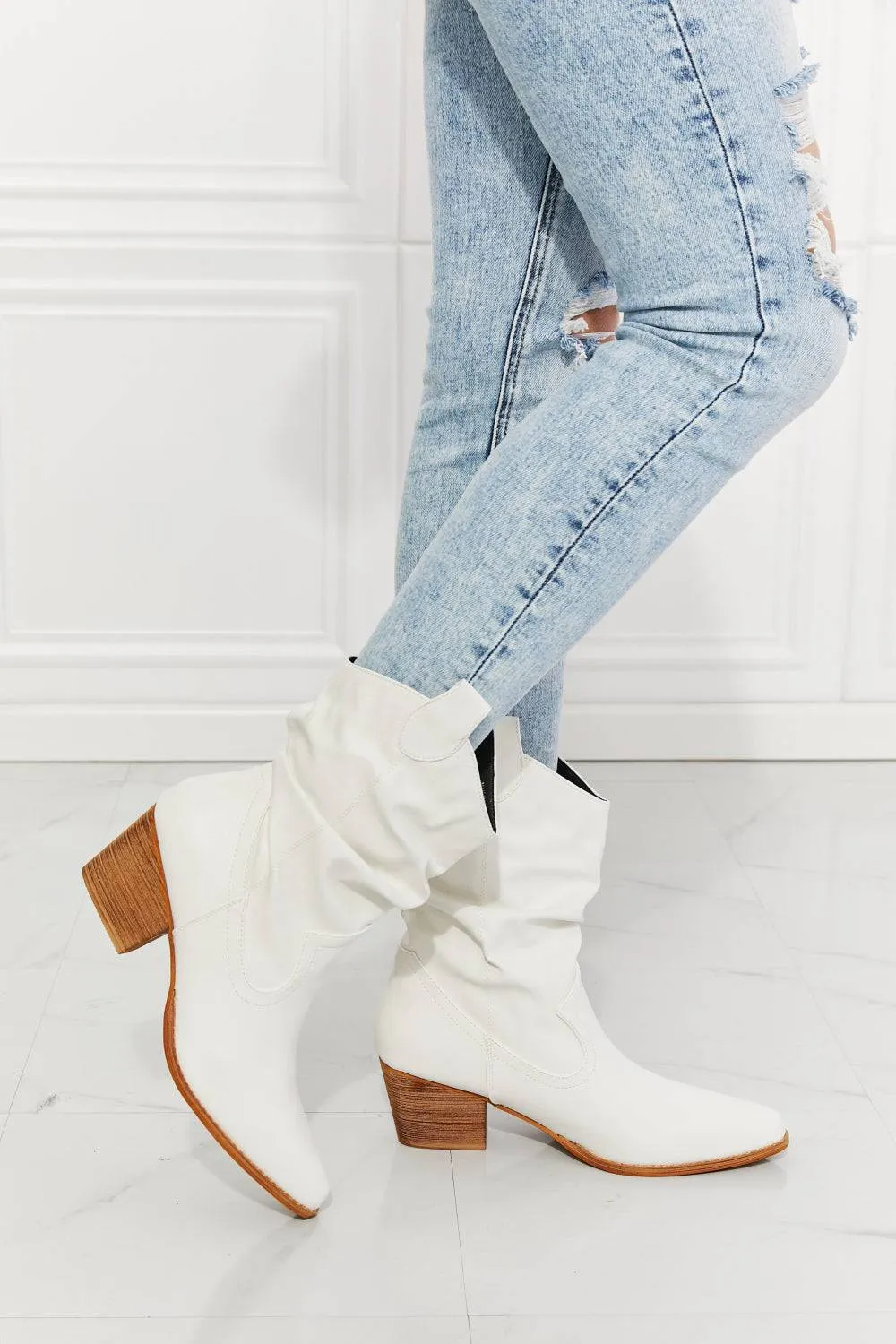 Texas Scrunch -  Cowboy Boots in White For women